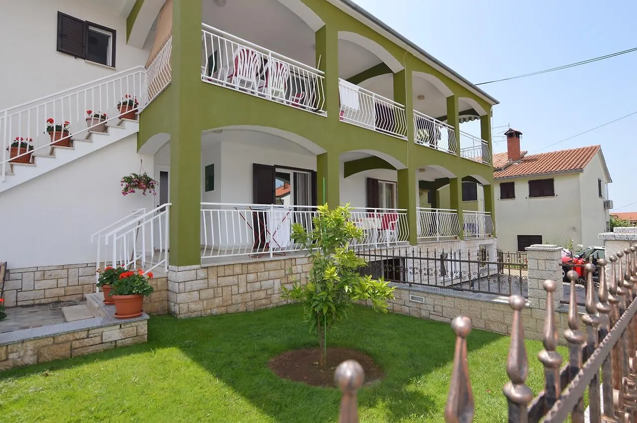 Apartments Sergggo - Top Location 5Minute Walk Beach, Strand, Spiaggia Poreč Penzion